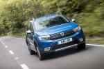 Dacia Logan MCV Stepway 2017 года (UK)